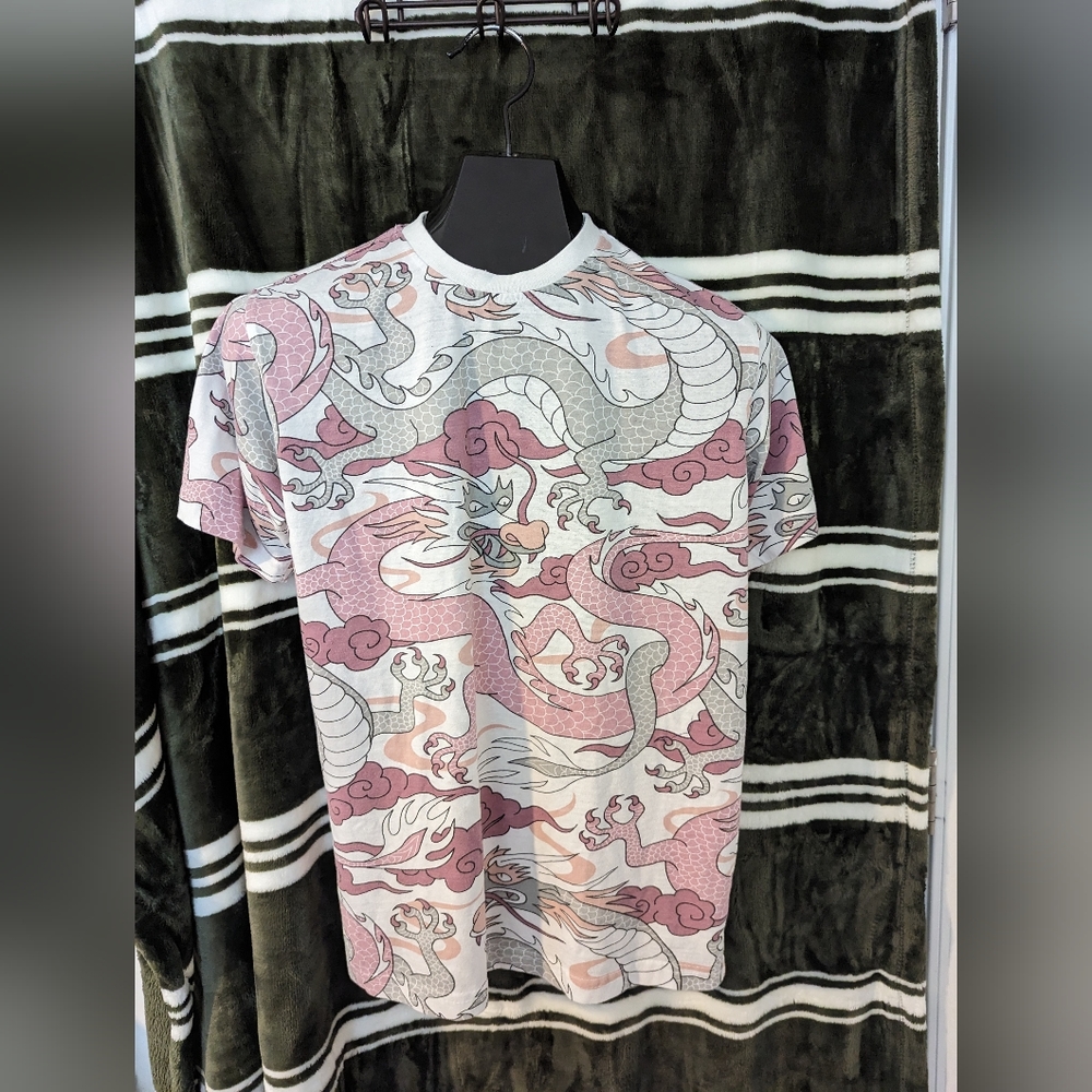 Encrypted Men's Shirt Sleeve Tee Dragon Theme size M pink white gray streetwear